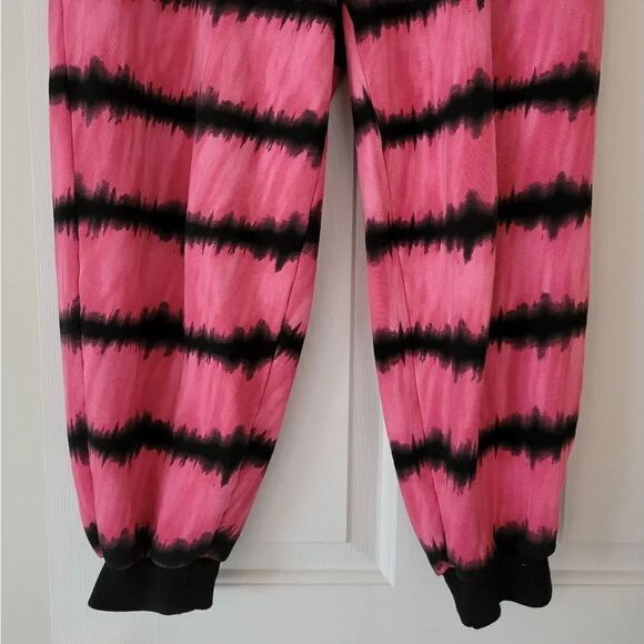 ALICE + OLIVIA Cropped tie-dyed French cotton-terry track pants. $239 Medium - Picture 4 of 9